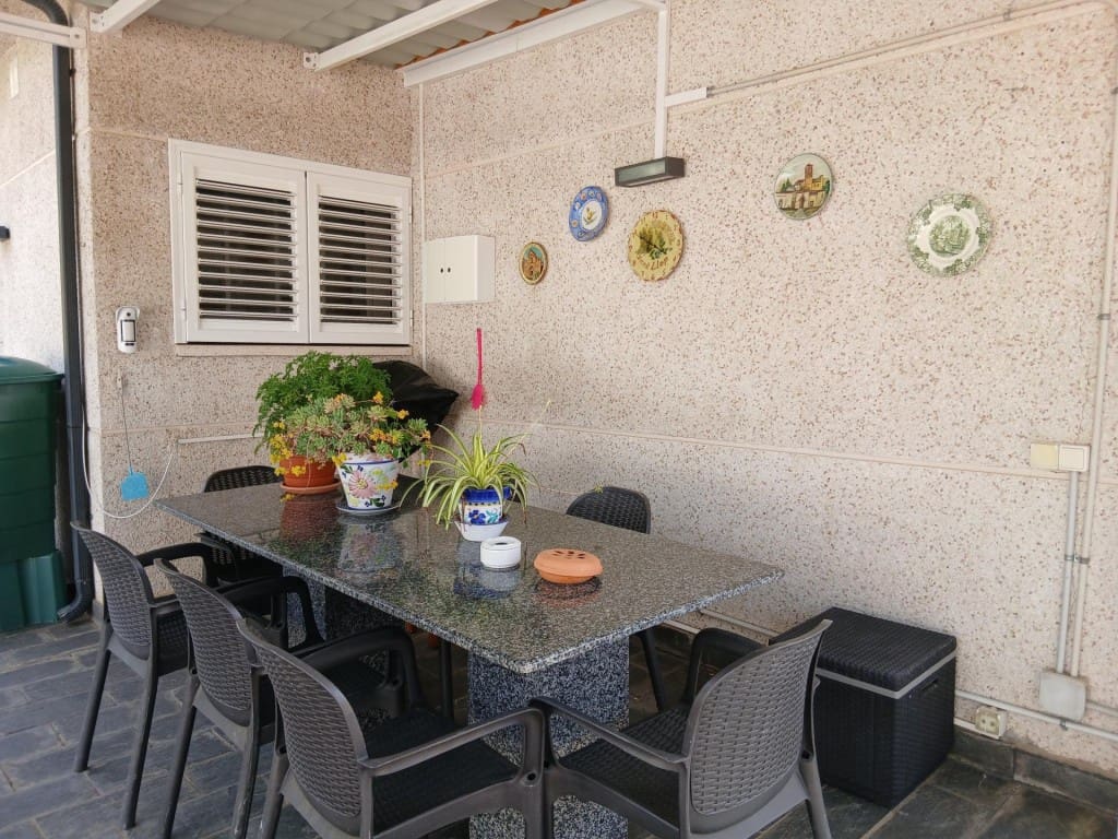 5 sypialnia Willa na sprzedaż w Castellbisbal z basenem garażem - 595 000 € (Ref: 9751872)