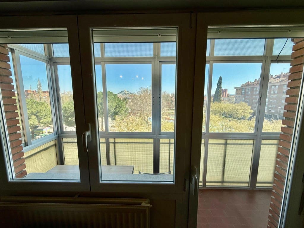 3 bedroom Apartment for sale in Palencia city - € 129,000 (Ref: 9751875)