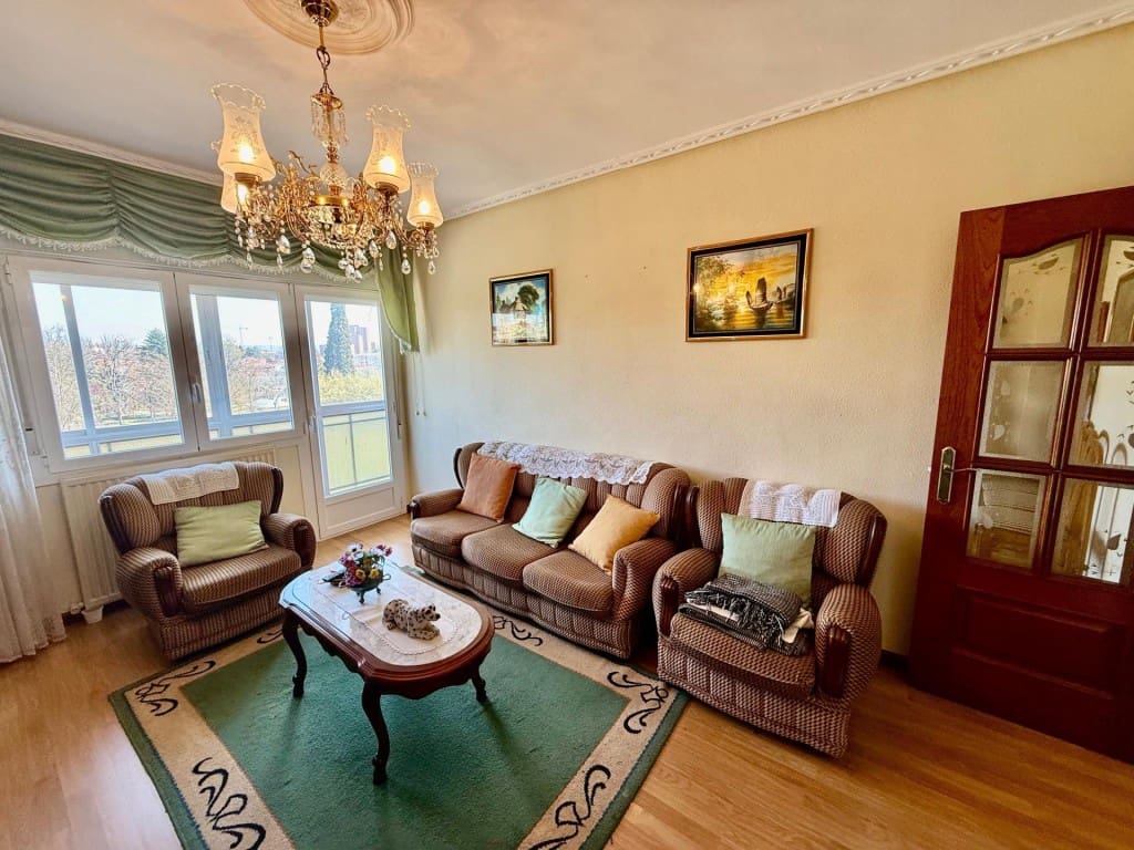 3 bedroom Apartment for sale in Palencia city - € 129,000 (Ref: 9751875)