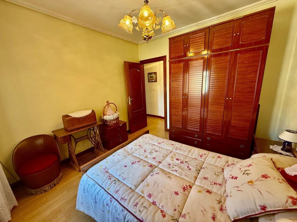 3 bedroom Apartment for sale in Palencia city - € 129,000 (Ref: 9751875)