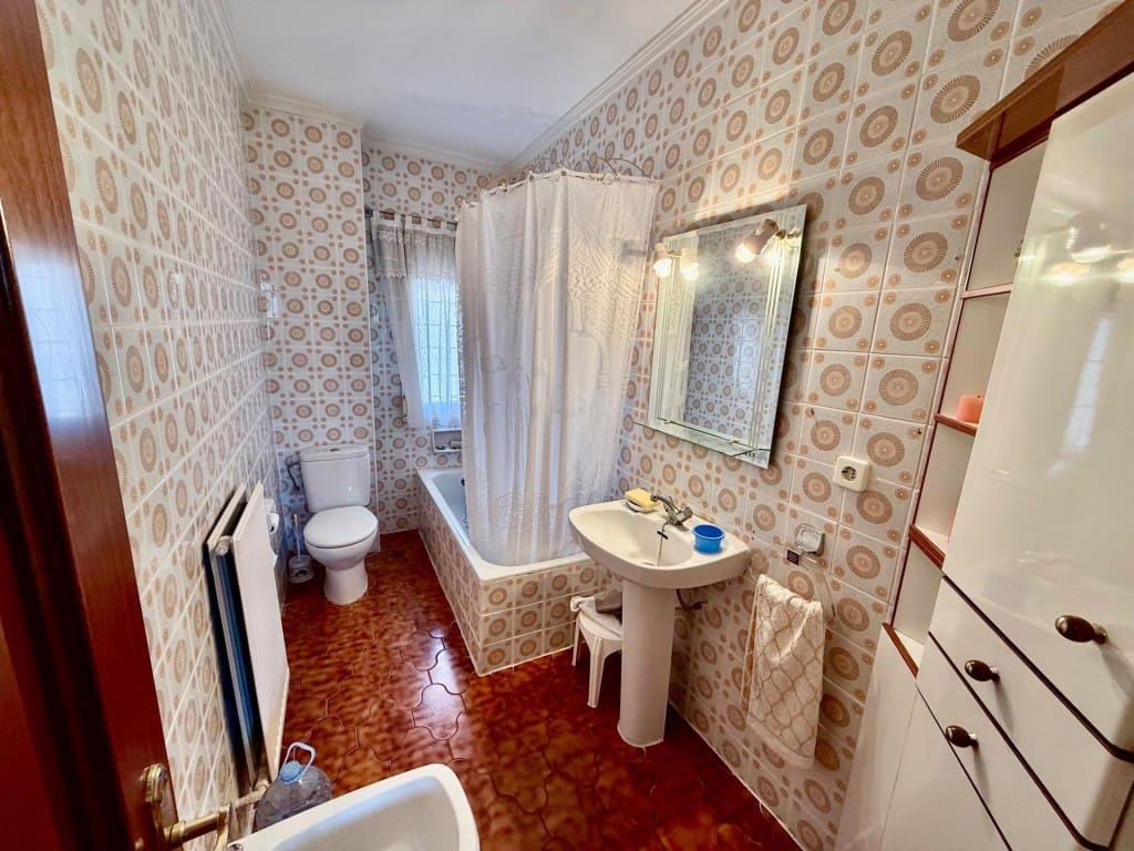 3 bedroom Apartment for sale in Palencia city - € 129,000 (Ref: 9751875)