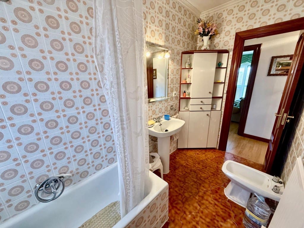 3 bedroom Apartment for sale in Palencia city - € 129,000 (Ref: 9751875)