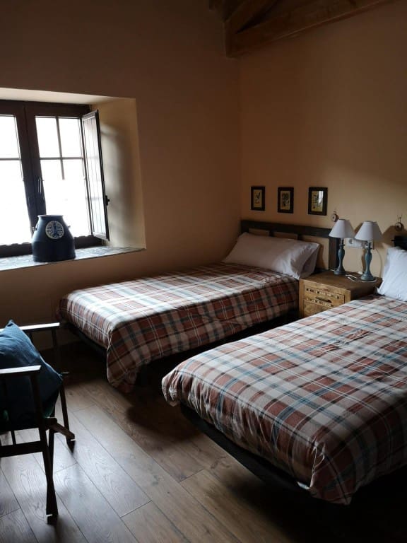 Office for sale in Villares de Orbigo - € 450,000 (Ref: 9751876)