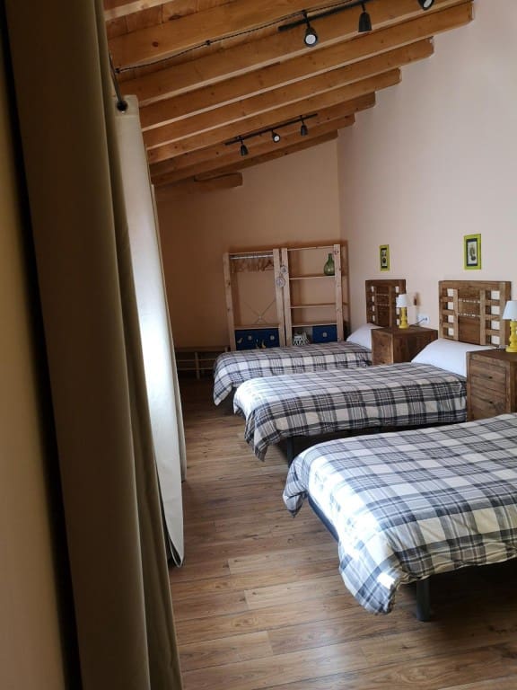 Office for sale in Villares de Orbigo - € 450,000 (Ref: 9751876)