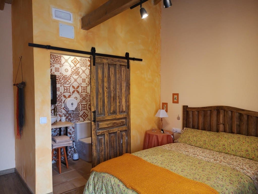 Office for sale in Villares de Orbigo - € 450,000 (Ref: 9751876)