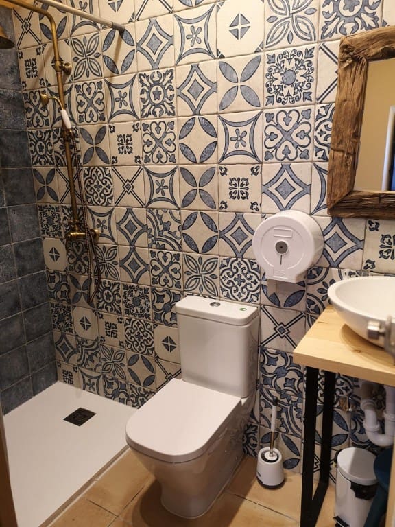 Office for sale in Villares de Orbigo - € 450,000 (Ref: 9751876)