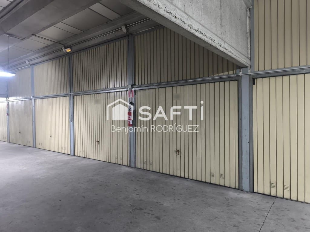 Garage for sale in Laguna de Duero - € 38,000 (Ref: 9751877)