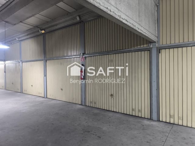 Garage for sale in Laguna de Duero - € 38,000 (Ref: 9751877)