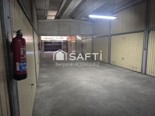 Garage for sale in Laguna de Duero - € 38,000 (Ref: 9751877)