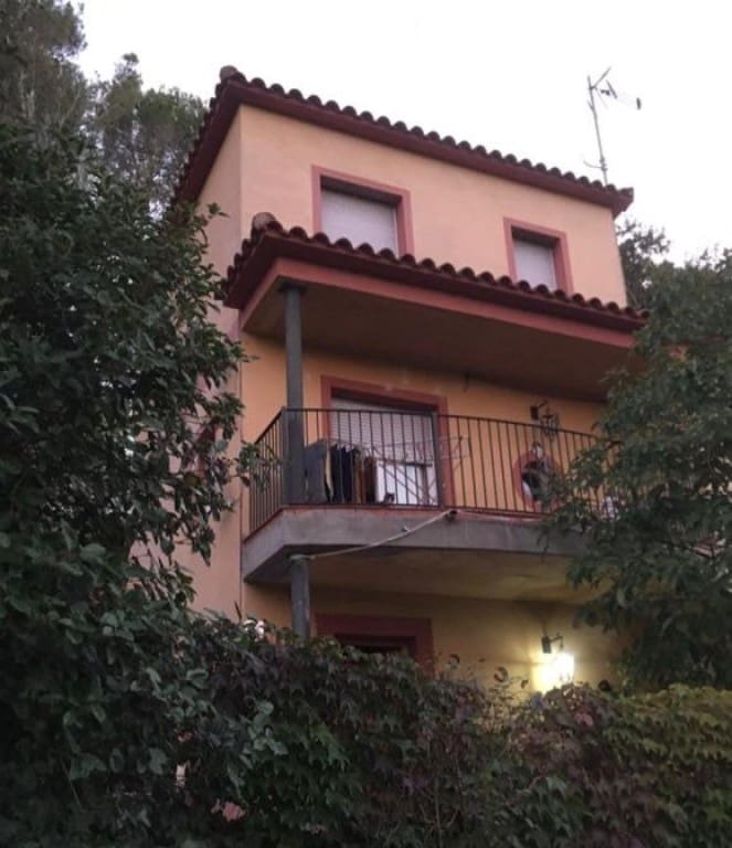 6 sovrum Villa till salu i Piera - 264 000 € (Ref: 9755533)