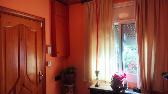 6 sovrum Villa till salu i Piera - 264 000 € (Ref: 9755533)