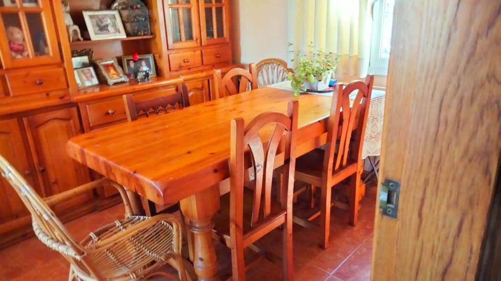 6 sovrum Villa till salu i Piera - 264 000 € (Ref: 9755533)