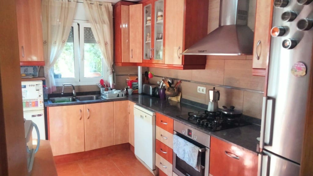 6 sovrum Villa till salu i Piera - 264 000 € (Ref: 9755533)