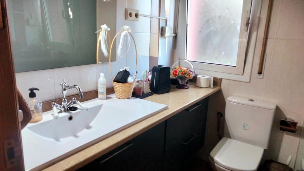 6 sovrum Villa till salu i Piera - 264 000 € (Ref: 9755533)