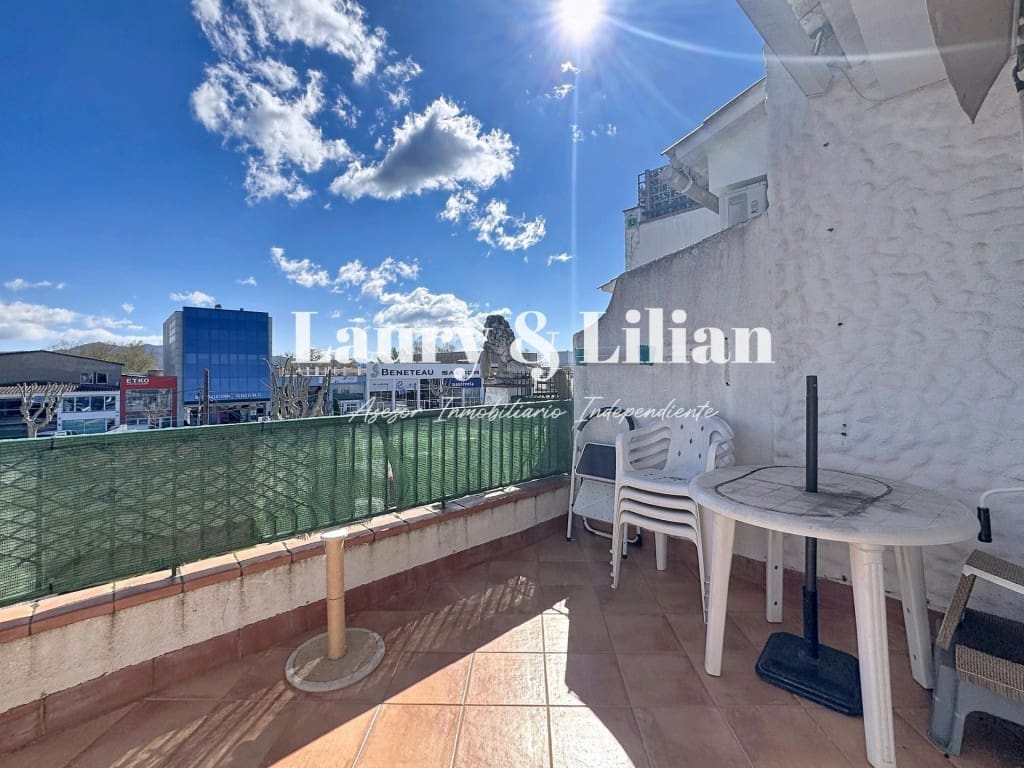 1 slaapkamer Appartement te koop in Empuriabrava met zwembad - € 104.000 (Ref: 9755536)