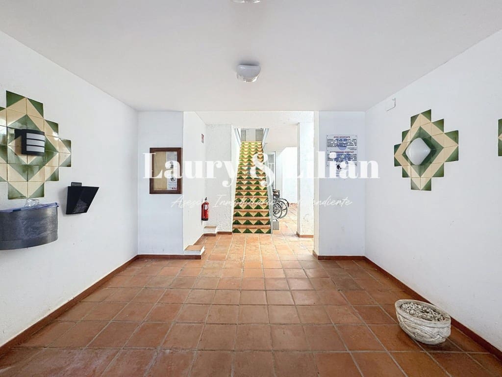 1 slaapkamer Appartement te koop in Empuriabrava met zwembad - € 104.000 (Ref: 9755536)