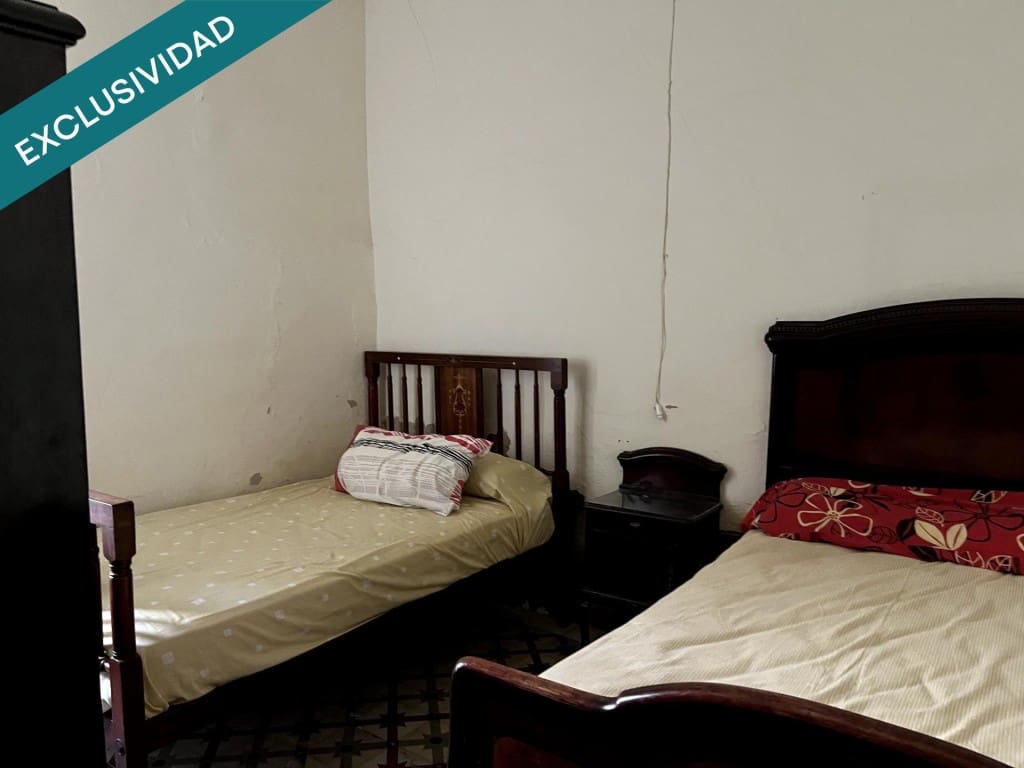 4 slaapkamer Villa te koop in Bugarra - € 125.000 (Ref: 9755538)