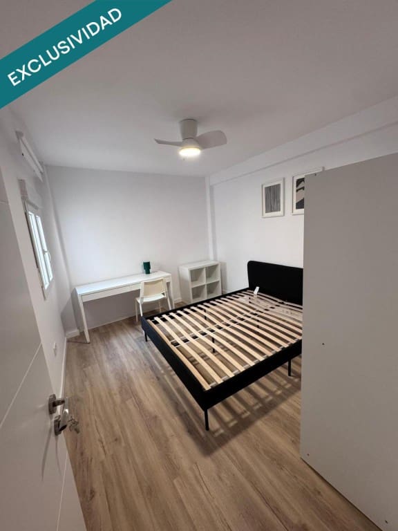 Apartamento de 5 habitaciones en Castelló de la Plana en venta - 215.000 € (Ref: 9755539)