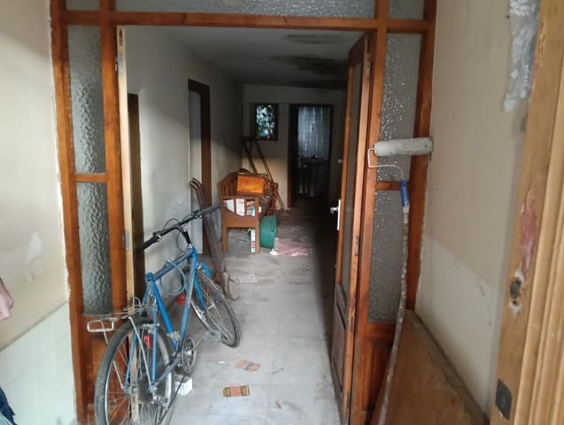 5 bedroom Finca/Country House for sale in Valencia de Don Juan - € 88,000 (Ref: 9755545)