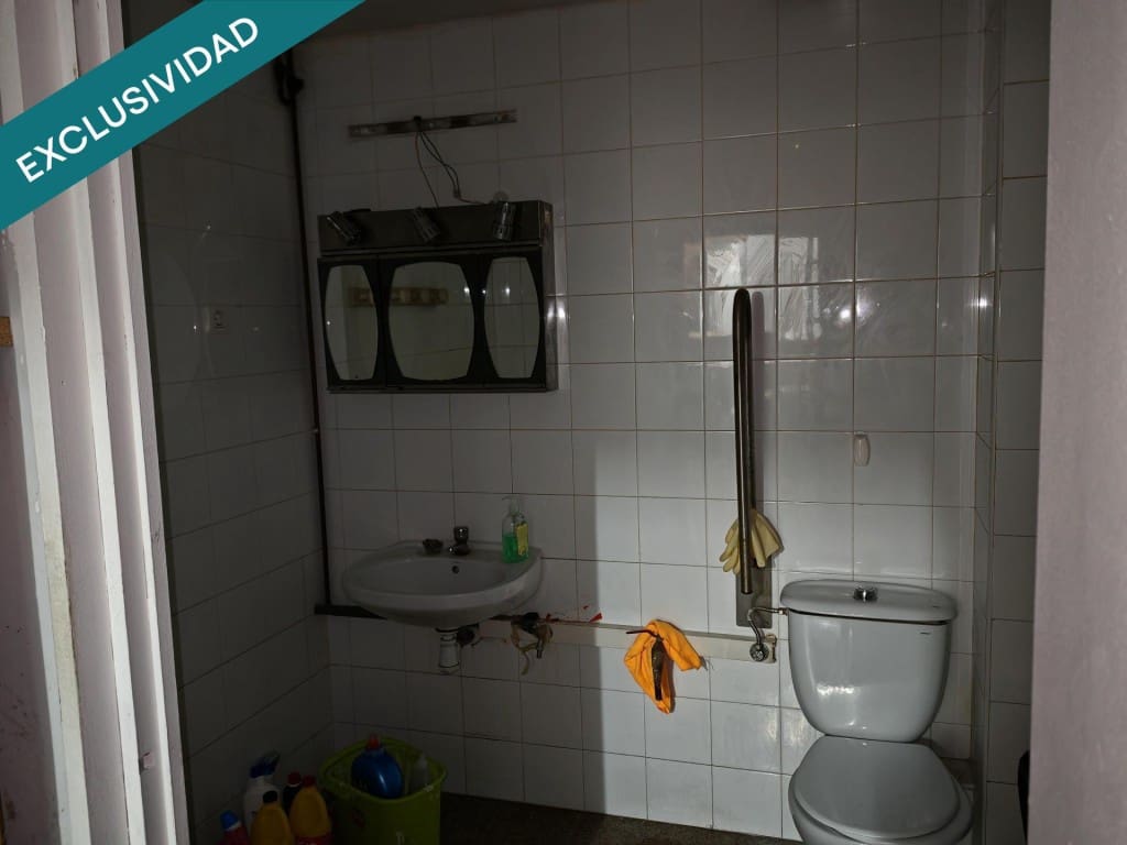 Local Commercial à vendre à Barcelone ville - 60 000 € (Ref: 9755551)