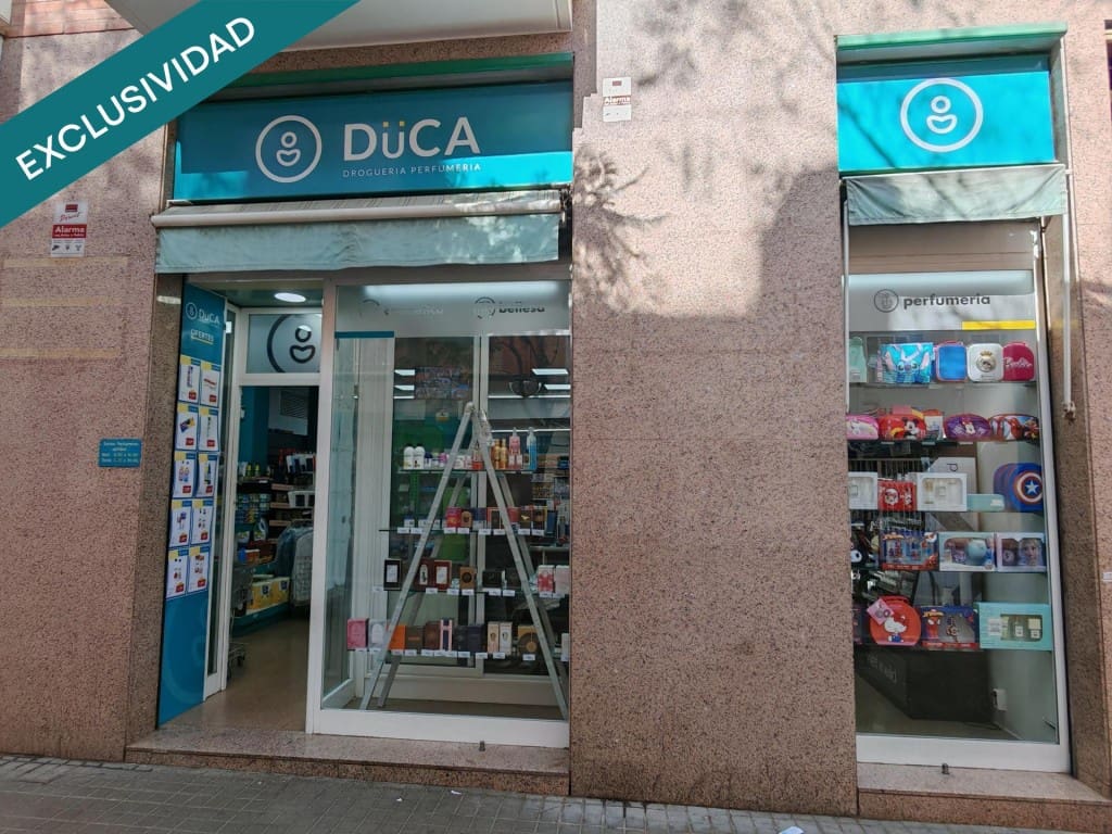 Local Commercial à vendre à Barcelone ville - 60 000 € (Ref: 9755551)