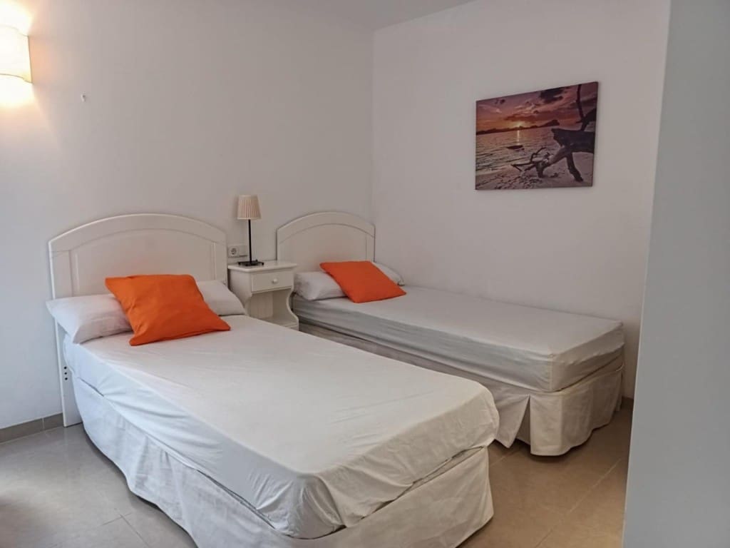 3 soverom Rekkehus til leie i Manacor med svømmebasseng - € 2 750 (Ref: 9755553)