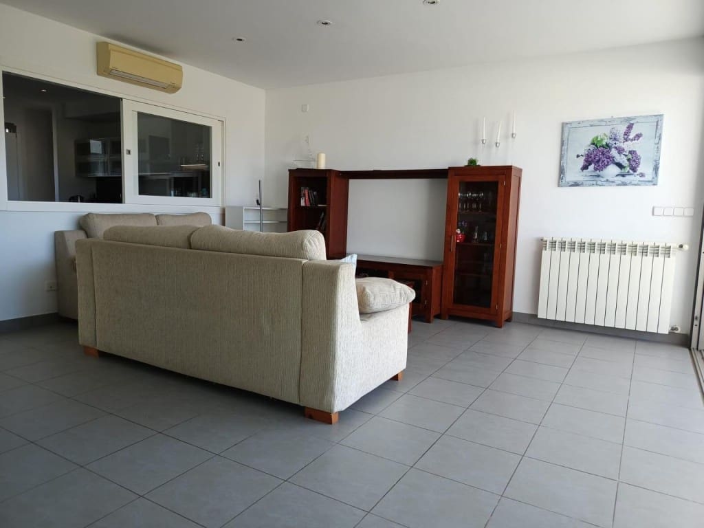 3 soverom Rekkehus til leie i Manacor med svømmebasseng - € 2 750 (Ref: 9755553)