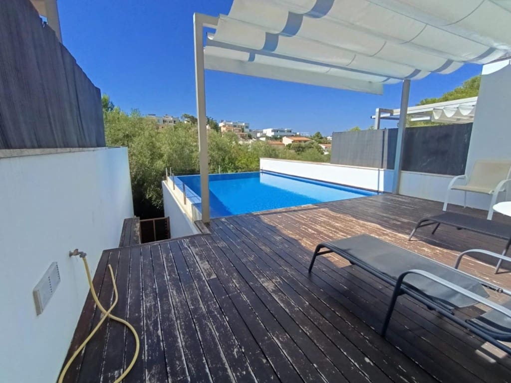 3 soverom Rekkehus til leie i Manacor med svømmebasseng - € 2 750 (Ref: 9755553)