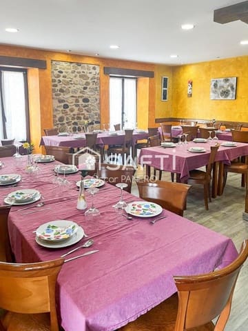 Office for sale in Rioseco de Tapia - € 479,000 (Ref: 9755554)