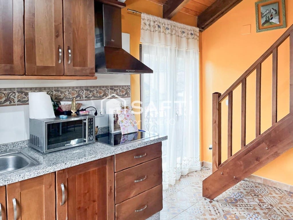 Office for sale in Rioseco de Tapia - € 479,000 (Ref: 9755554)