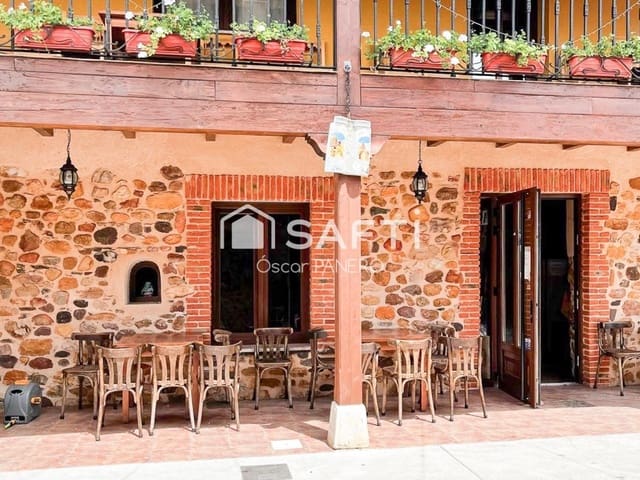 Office for sale in Rioseco de Tapia - € 479,000 (Ref: 9755554)