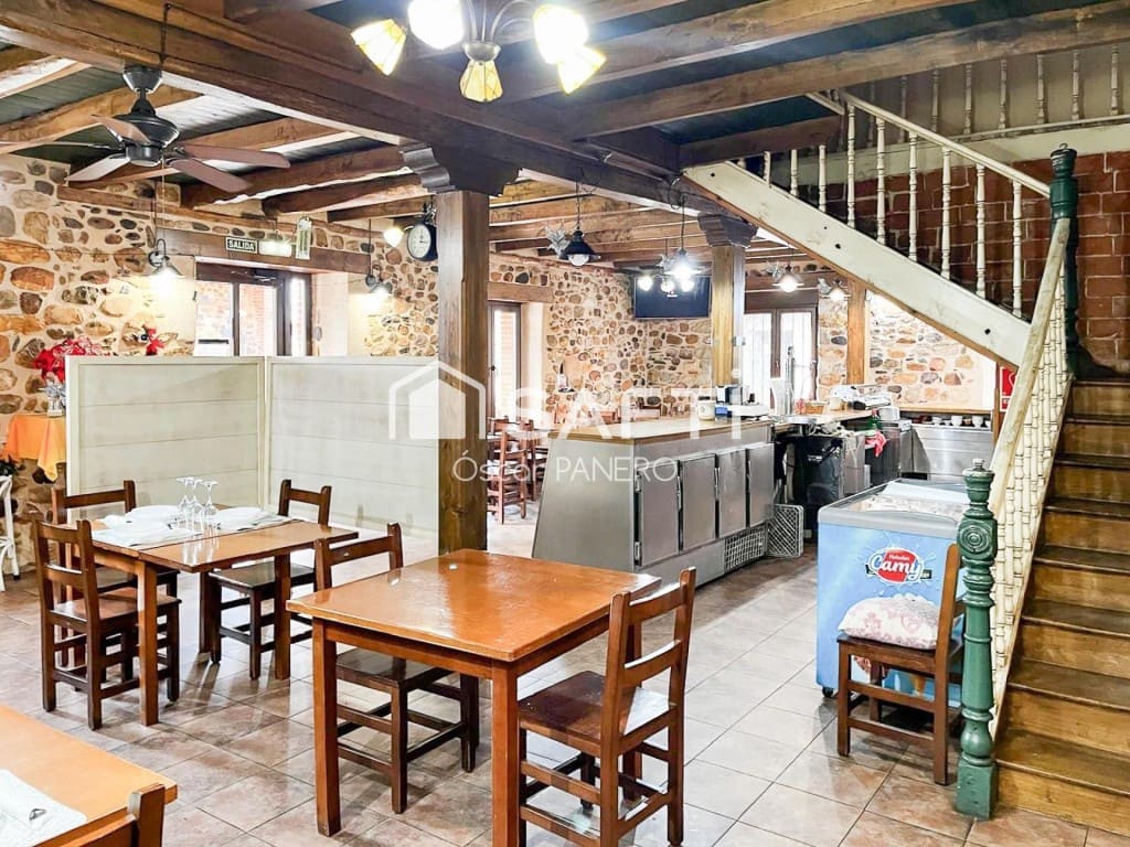 Office for sale in Rioseco de Tapia - € 479,000 (Ref: 9755554)