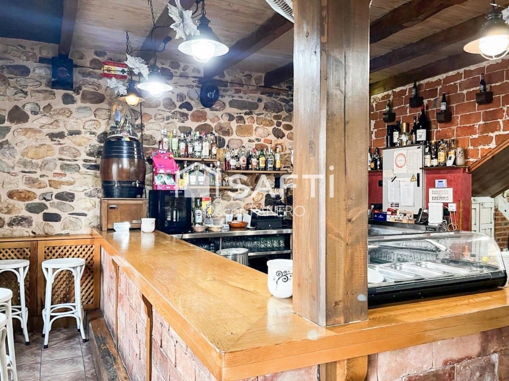 Office for sale in Rioseco de Tapia - € 479,000 (Ref: 9755554)