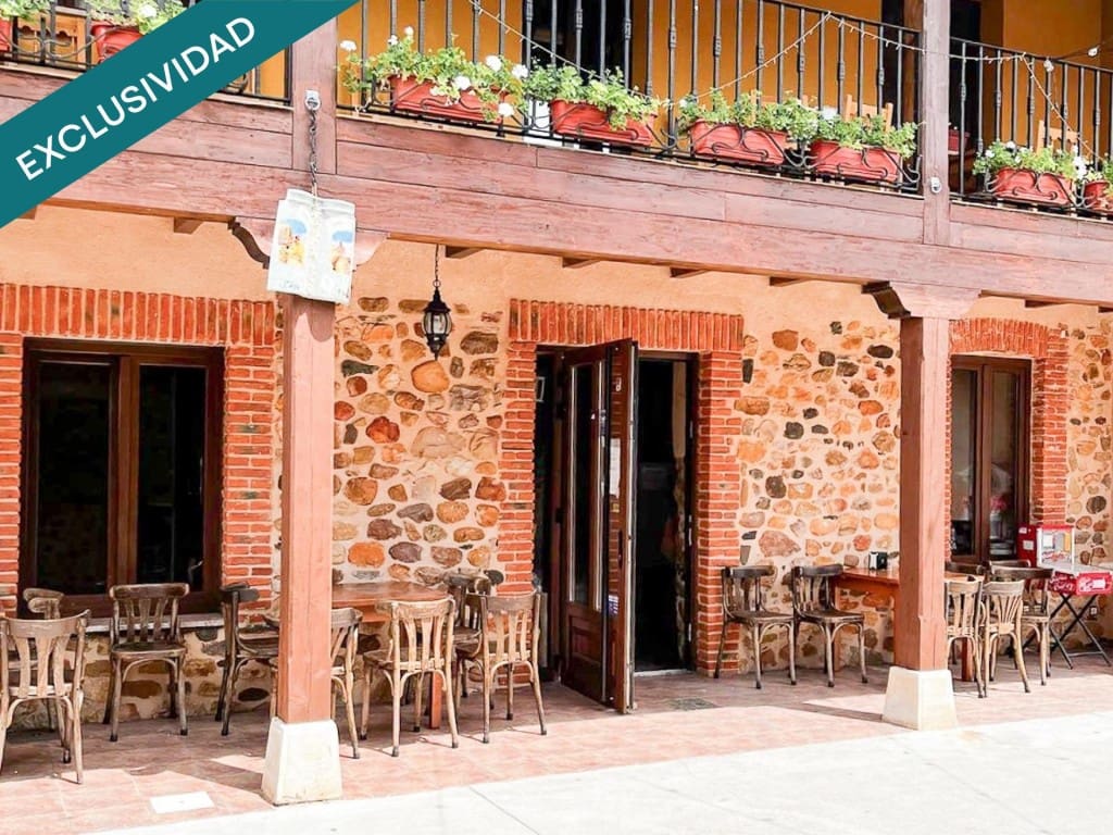 Office for sale in Rioseco de Tapia - € 479,000 (Ref: 9755554)