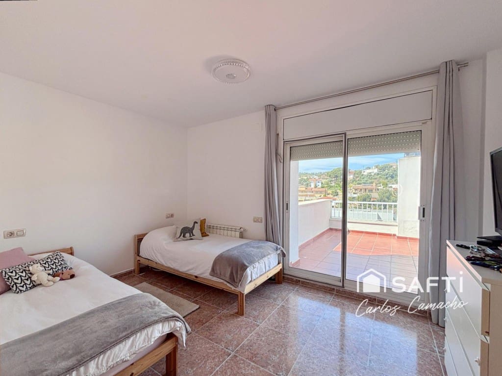 4 chambre Villa/Maison à vendre à Calafell avec piscine garage - 430 000 € (Ref: 9755555)