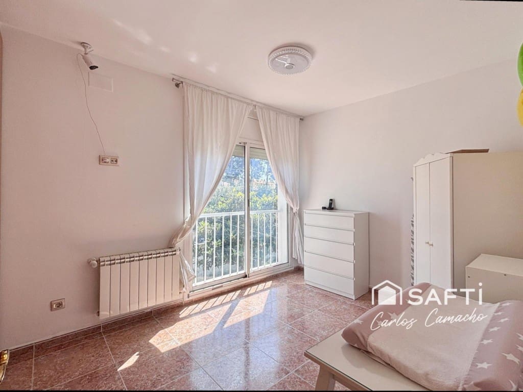 4 chambre Villa/Maison à vendre à Calafell avec piscine garage - 430 000 € (Ref: 9755555)