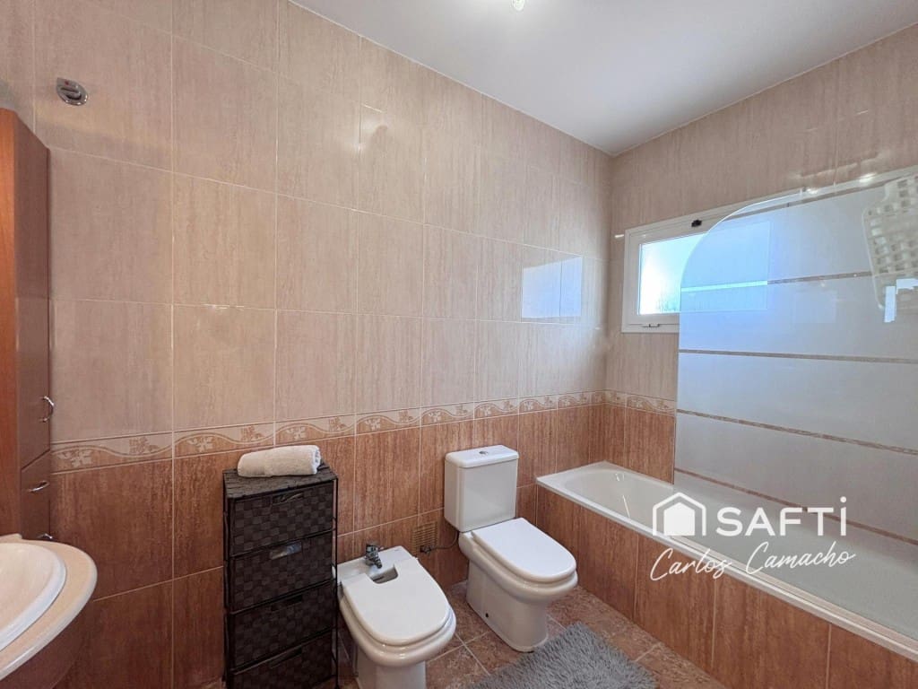 4 chambre Villa/Maison à vendre à Calafell avec piscine garage - 430 000 € (Ref: 9755555)