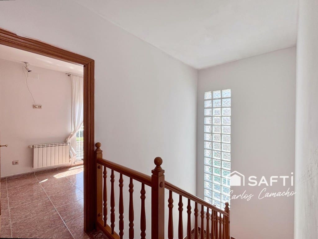 4 chambre Villa/Maison à vendre à Calafell avec piscine garage - 430 000 € (Ref: 9755555)