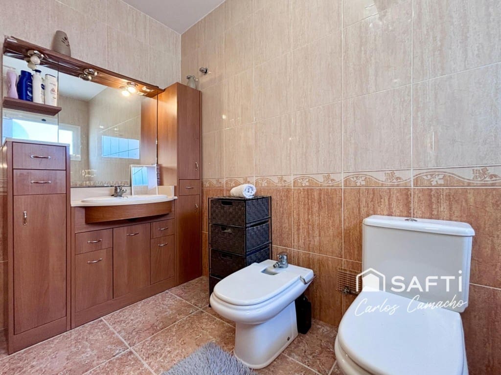 4 chambre Villa/Maison à vendre à Calafell avec piscine garage - 430 000 € (Ref: 9755555)