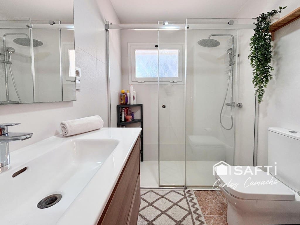 4 chambre Villa/Maison à vendre à Calafell avec piscine garage - 430 000 € (Ref: 9755555)