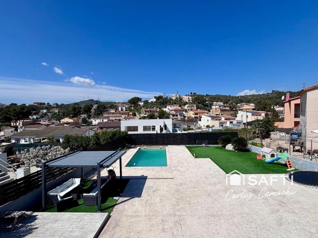 4 chambre Villa/Maison à vendre à Calafell avec piscine garage - 430 000 € (Ref: 9755555)