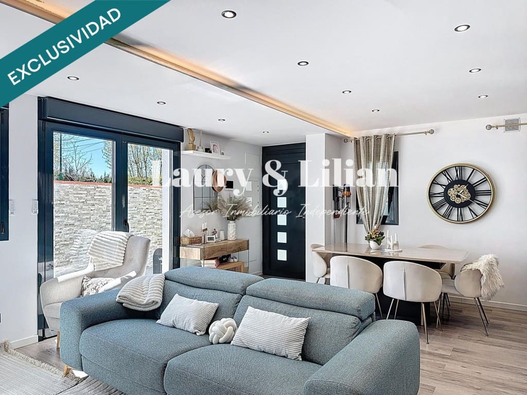 3 camera da letto Villa in vendita in Empuriabrava con piscina garage - 398.000 € (Rif: 9758815)