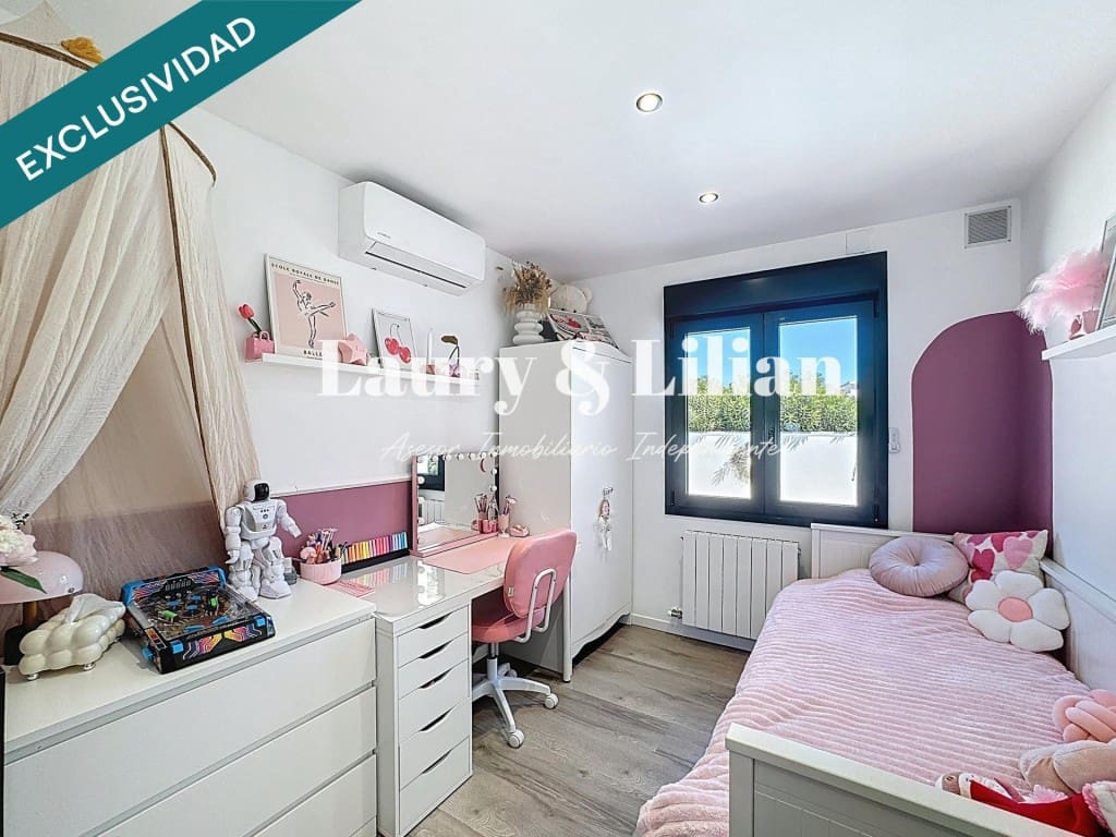 3 camera da letto Villa in vendita in Empuriabrava con piscina garage - 398.000 € (Rif: 9758815)