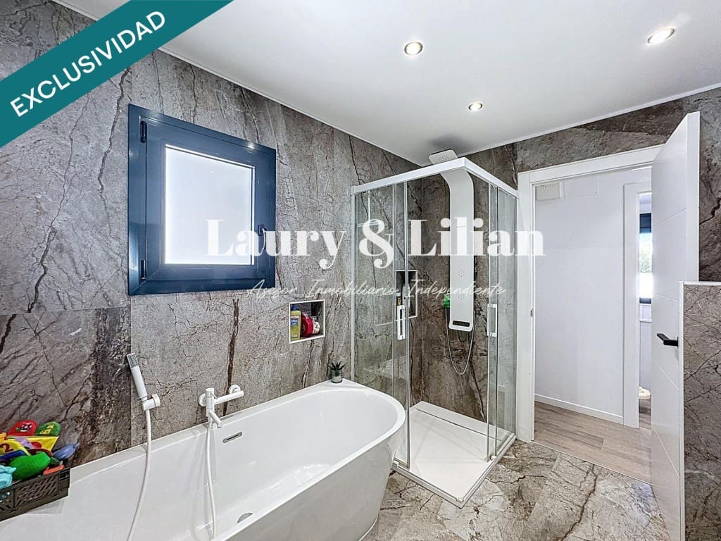 3 camera da letto Villa in vendita in Empuriabrava con piscina garage - 398.000 € (Rif: 9758815)