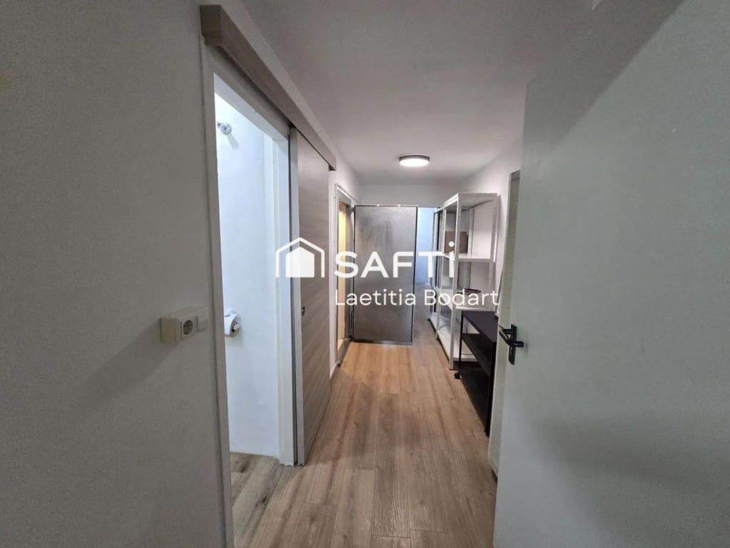 Kommersiell til salgs i Empuriabrava - € 159 000 (Ref: 9758816)