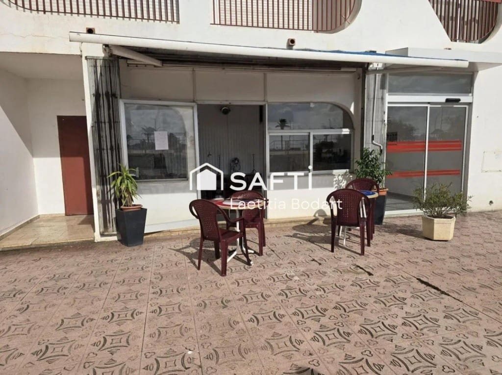 Kommersiell til salgs i Empuriabrava - € 159 000 (Ref: 9758816)