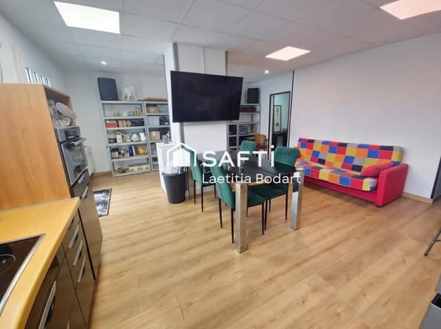 Kommersiell til salgs i Empuriabrava, Castelló d'Empúries - € 159 000 (Ref: 9758816)