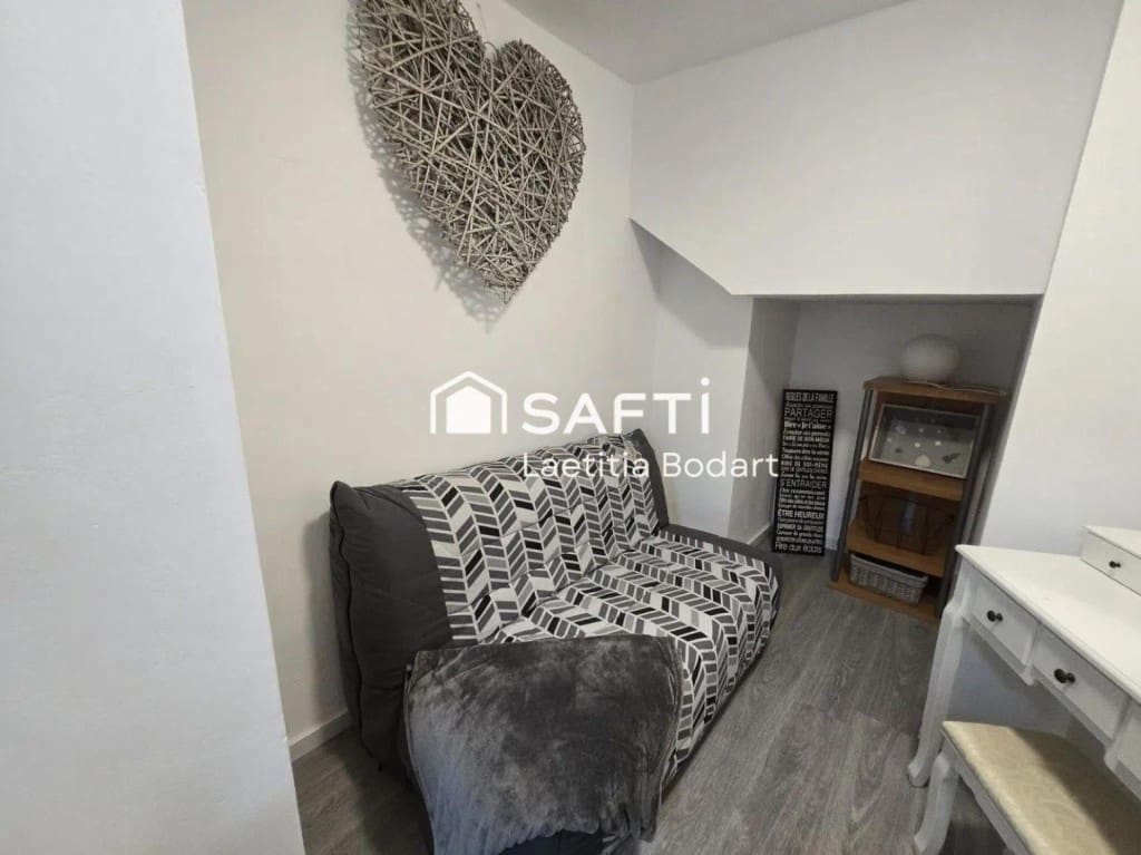 Kommersiell til salgs i Empuriabrava - € 159 000 (Ref: 9758816)