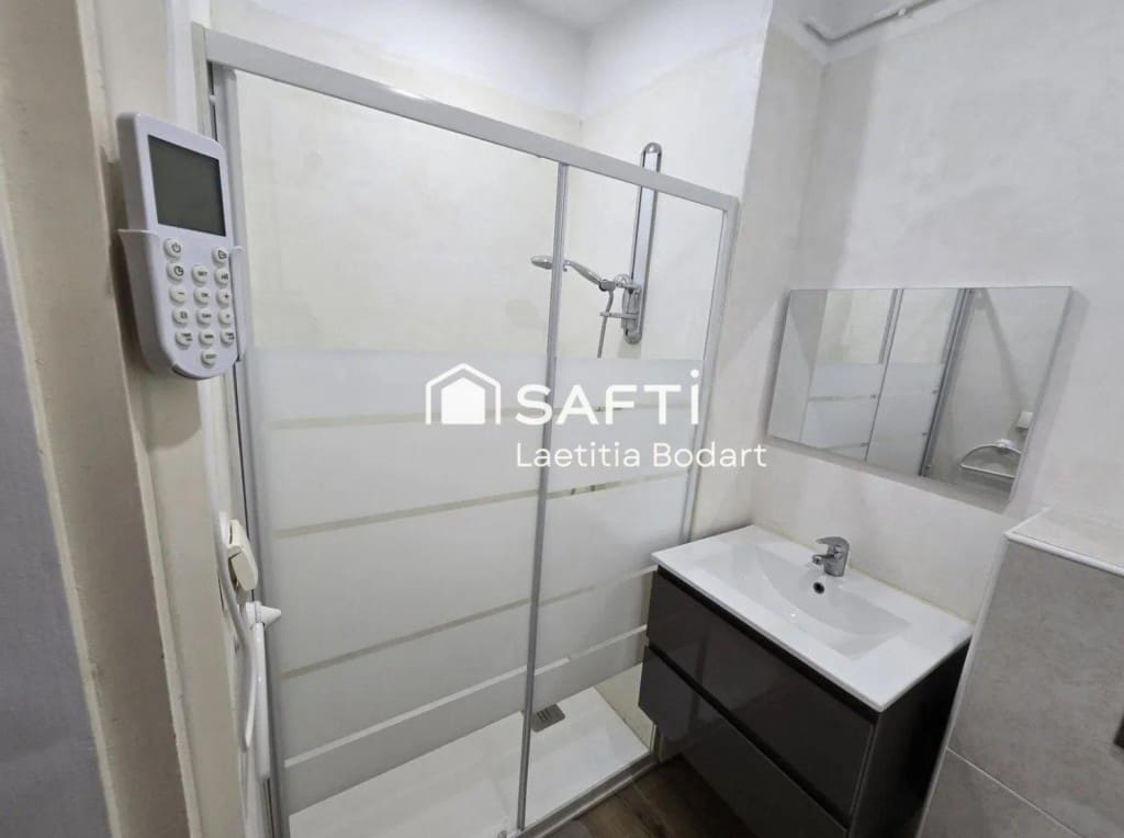 Kommersiell til salgs i Empuriabrava - € 159 000 (Ref: 9758816)