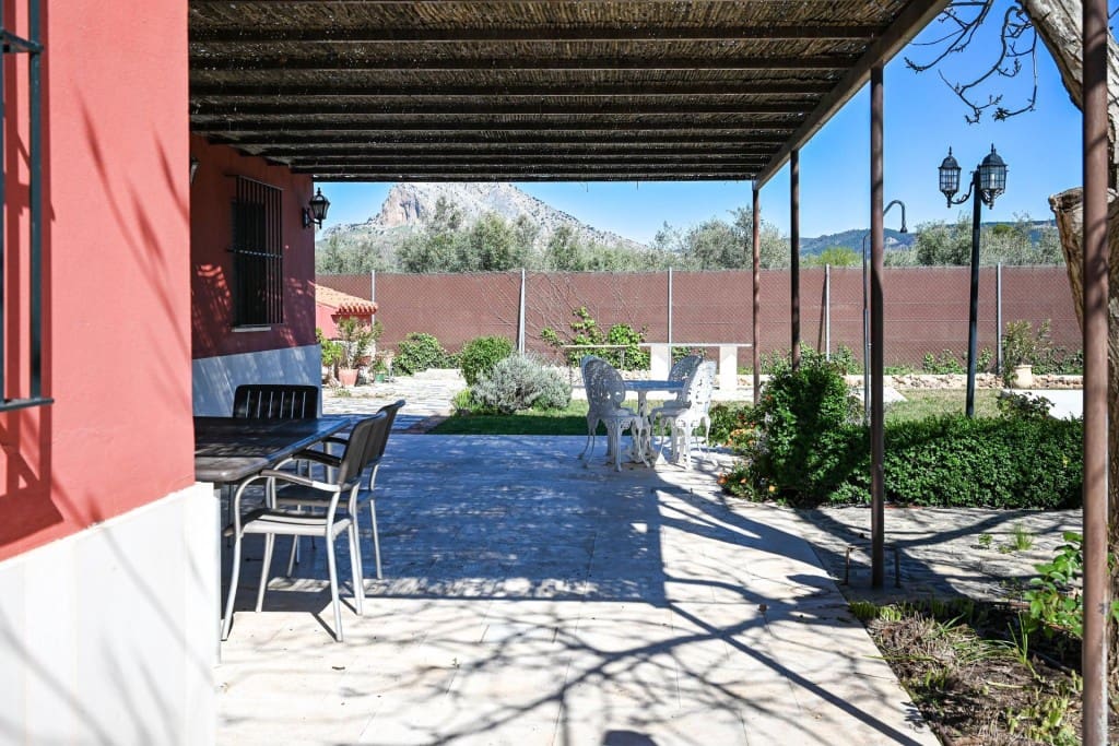 2 quarto Quinta/Casa Rural para venda em Antequera com piscina garagem - 449 000 € (Ref: 9758817)